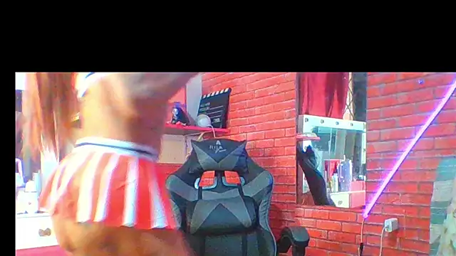 Transthifany online show from October 12, 2025, 4:17 pm