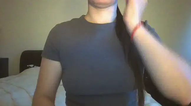 Snapshot of VanesaJewelz chatting on March 15, 2025, 4:54 pm VanesaJewelz online show from March 15, 2025, 4:54 pm