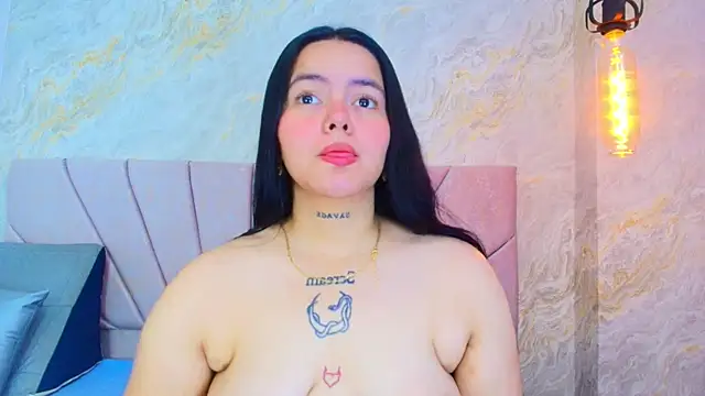 Snapshot of Mia_candy_0 chatting on June 3, 2026, 12:08 pm Mia candy 0 online show from June 3, 2026, 12:08 pm