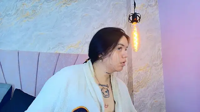 Mia candy 0 online show from July 12, 2026, 12:07 pm