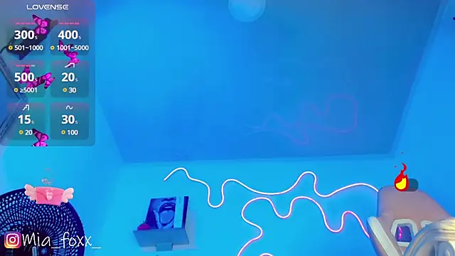 Snapshot of Mia_foxx_ chatting on March 1, 2025, 12:17 am Mia foxx online show from March 1, 2025, 12:17 am