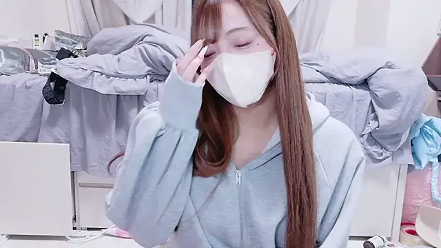 Snapshot of _chanMOMO_ chatting on September 30, 2025, 4:12 pm chanMOMO online show from September 30, 2025, 4:12 pm