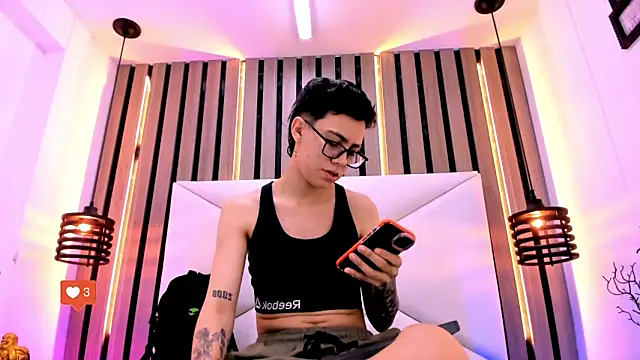 Cutie Shy  online show from November 21, 2025, 11:53 am