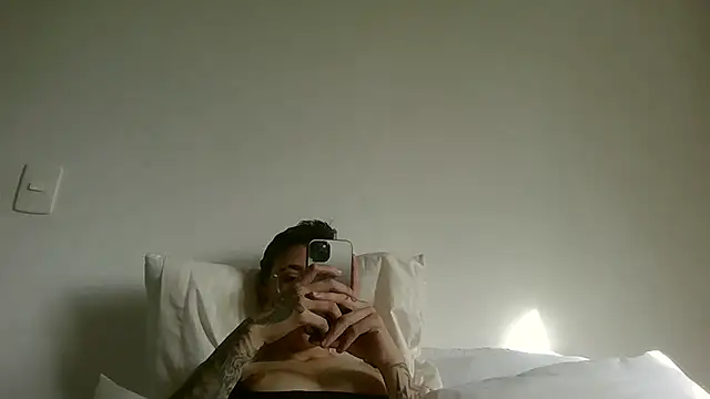 Cutie Shy  online show from July 3, 2026, 1:28 pm