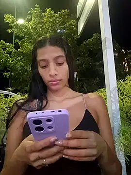 Snapshot of lily_sk chatting on December 12, 2024, 3:21 am lily sk online show from December 12, 2024, 3:21 am