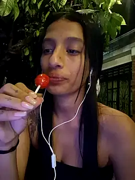 Snapshot of lily_sk chatting on December 22, 2024, 3:55 am lily sk online show from December 22, 2024, 3:55 am