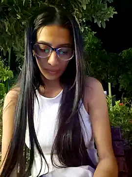 Snapshot of lily_sk chatting on February 8, 2025, 1:32 am lily sk online show from February 8, 2025, 1:32 am