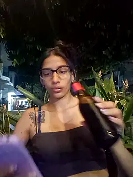 Snapshot of lily_sk chatting on February 17, 2025, 11:42 pm lily sk online show from February 17, 2025, 11:42 pm