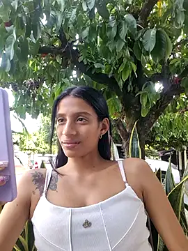 Snapshot of lily_sk chatting on February 19, 2025, 9:58 pm lily sk online show from February 19, 2025, 9:58 pm