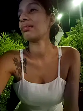 Snapshot of lily_sk chatting on March 23, 2025, 3:43 am lily sk online show from March 23, 2025, 3:43 am