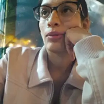 Snapshot of lily_sk chatting on February 21, 2026, 12:22 am lily sk online show from February 21, 2026, 12:22 am