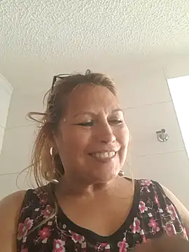 Kazsandraa online show from June 4, 2026, 4:24 pm