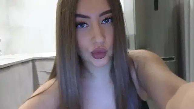 Snapshot of Cinderella____ chatting on January 28, 2025, 5:46 pm Cinderella online show from January 28, 2025, 5:46 pm