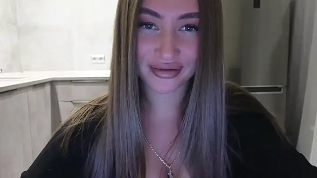 Snapshot of Cinderella____ chatting on February 24, 2025, 7:52 pm Cinderella online show from February 24, 2025, 7:52 pm