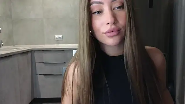 Snapshot of Cinderella____ chatting on February 25, 2025, 8:51 pm Cinderella online show from February 25, 2025, 8:51 pm