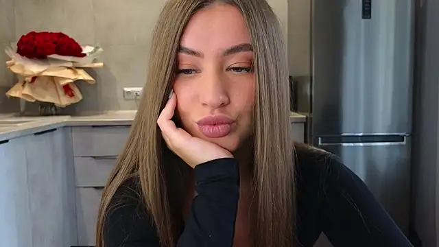 Snapshot of Cinderella____ chatting on March 23, 2025, 2:37 am Cinderella online show from March 23, 2025, 2:37 am