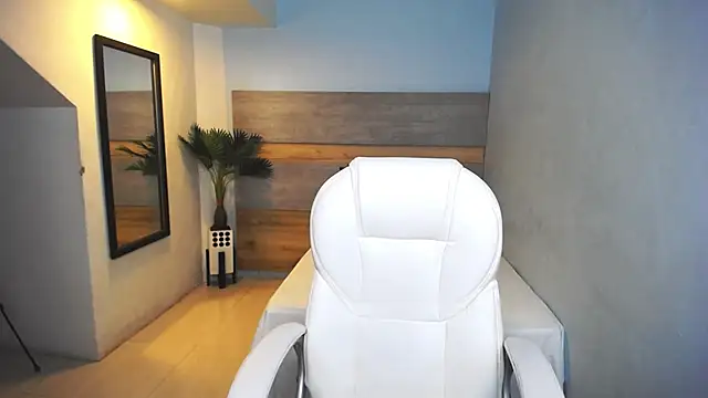 liseth fox online show from December 21, 2024, 1:15 am