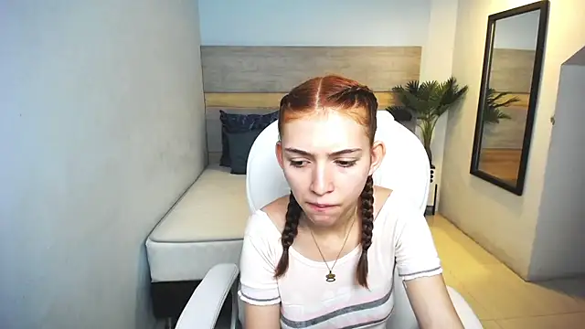 liseth fox online show from December 24, 2024, 6:17 pm