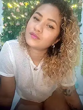 Crysrus online show from February 20, 2025, 11:54 pm