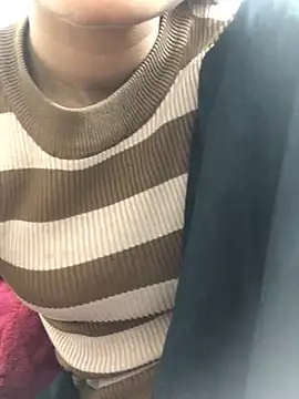 Cute lady99 online show from March 27, 2026, 1:33 pm