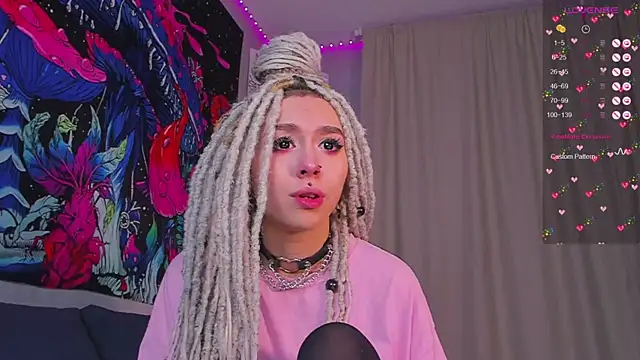 Snapshot of Grace_Walker chatting on January 5, 2025, 5:30 pm Grace Walker online show from January 5, 2025, 5:30 pm