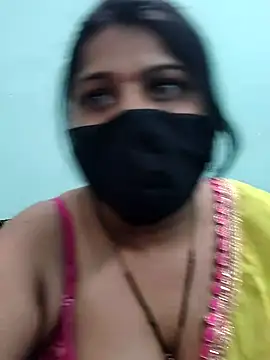 Hotty-simran online show from October 3, 2025, 4:42 am