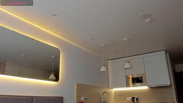 agelandreww online show from February 18, 2025, 1:55 pm