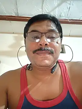 Snapshot of Srmotrs chatting on May 23, 2026, 6:56 pm Srmotrs online show from May 23, 2026, 6:56 pm
