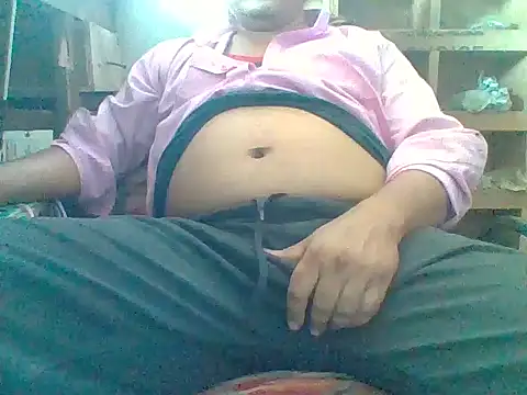 Snapshot of Srmotrs chatting on May 26, 2026, 5:47 am Srmotrs online show from May 26, 2026, 5:47 am