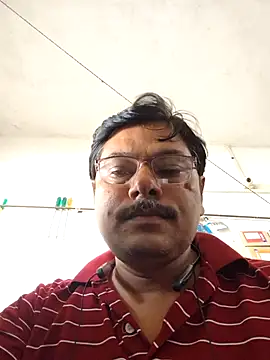 Snapshot of Srmotrs chatting on June 7, 2026, 11:58 am Srmotrs online show from June 7, 2026, 11:58 am