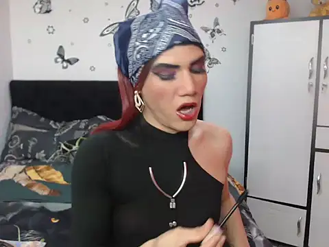 luna grans 777 online show from June 19, 2026, 3:38 pm