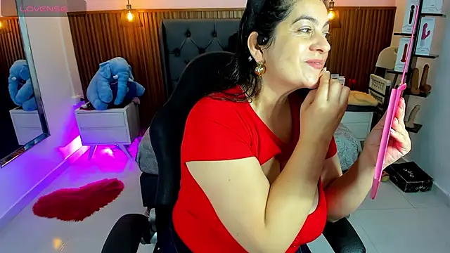 MEYLAGIA online show from July 3, 2026, 3:13 am