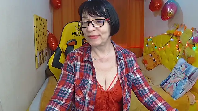 SandraHormas online show from March 11, 2025, 10:51 am