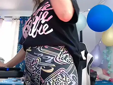 Snapshot of sexy_bunny_hot chatting on January 31, 2025, 1:23 pm sexy bunny hot online show from January 31, 2025, 1:23 pm
