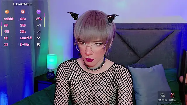 Sammy Russell online show from June 12, 2026, 3:49 am