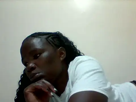 Snapshot of sweetangel41 chatting on May 11, 2026, 10:32 am sweetangel41 online show from May 11, 2026, 10:32 am