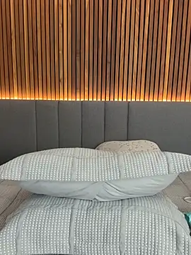 EmiilyAdams  online show from January 16, 2026, 10:36 pm