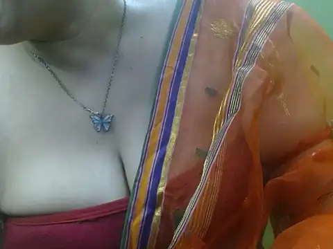 Snapshot of LOVERIAKOL chatting on July 21, 2026, 4:42 pm LOVERIAKOL online show from July 21, 2026, 4:42 pm