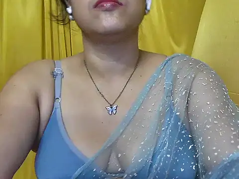 Snapshot of LOVERIAKOL chatting on July 27, 2026, 7:48 am LOVERIAKOL online show from July 27, 2026, 7:48 am