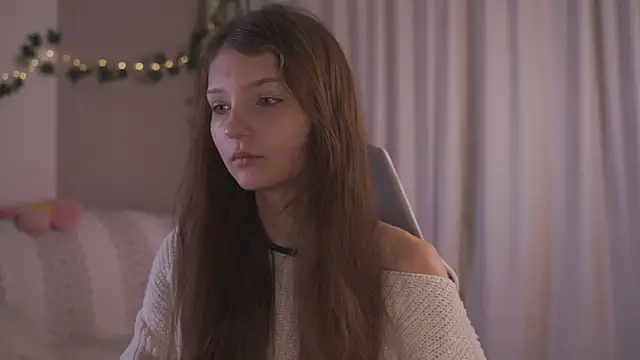 CindyGarrison online show from October 27, 2025, 1:20 am