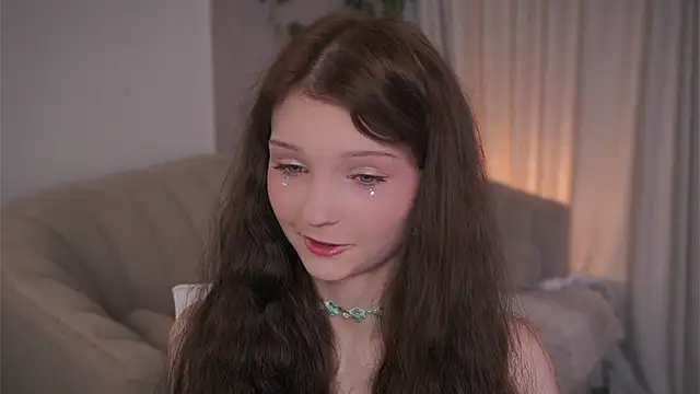Snapshot of CindyGarrison chatting on June 1, 2026, 12:01 am CindyGarrison online show from June 1, 2026, 12:01 am