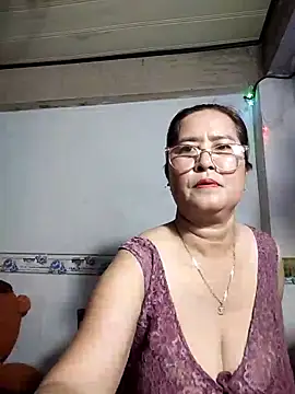 Snapshot of phnz chatting on October 5, 2025, 12:03 pm phnz online show from October 5, 2025, 12:03 pm