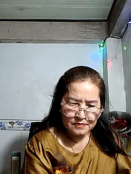 Snapshot of phnz chatting on October 21, 2025, 1:56 pm phnz online show from October 21, 2025, 1:56 pm