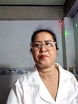 Snapshot of phnz chatting on November 4, 2025, 8:24 am phnz online show from November 4, 2025, 8:24 am