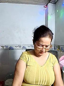 Snapshot of phnz chatting on November 9, 2025, 10:57 am phnz online show from November 9, 2025, 10:57 am