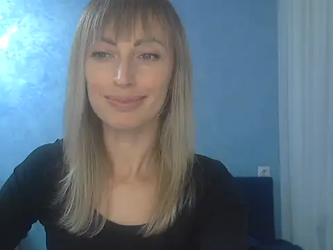 EffectMaya online show from November 9, 2025, 2:37 pm