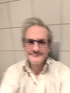 Snapshot of Zed0l1Mod chatting on February 17, 2025, 2:37 pm Zed0l1Mod online show from February 17, 2025, 2:37 pm