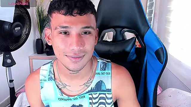 Snapshot of Backsex_boy chatting on March 21, 2025, 4:07 pm Backsex boy online show from March 21, 2025, 4:07 pm