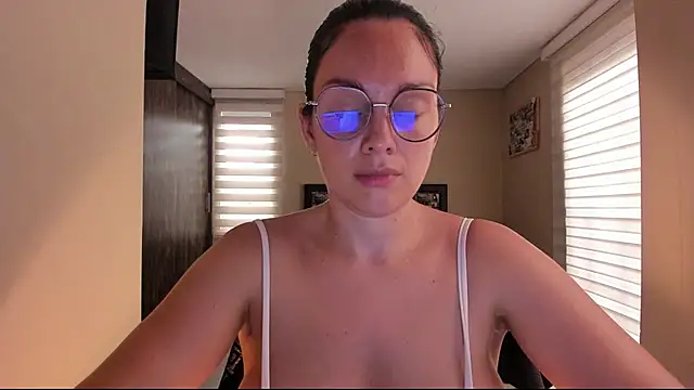 Snapshot of anabel_025 chatting on May 17, 2026, 8:27 pm anabel 025 online show from May 17, 2026, 8:27 pm