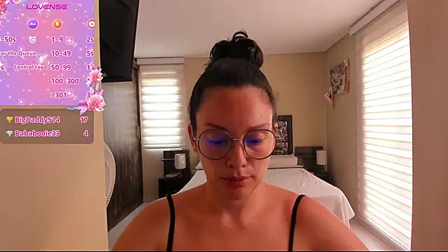 Snapshot of anabel_025 chatting on July 14, 2026, 6:57 pm anabel 025 online show from July 14, 2026, 6:57 pm